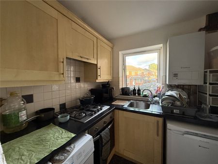 2 bedroom apartment to rent Woodmill Lane, Southampton, Hampshire, SO18 - Photo 3