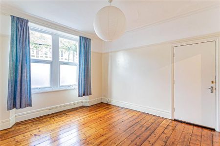 3 bedroom apartment to rent - Photo 4