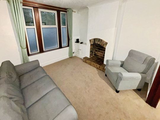 Quarry Road, Swindon, Old Town - Photo 1