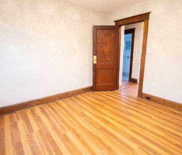 **ALL INCLUSIVE** STUDENT ROOM FOR RENT IN ST. CATHARINES!! - Photo 3