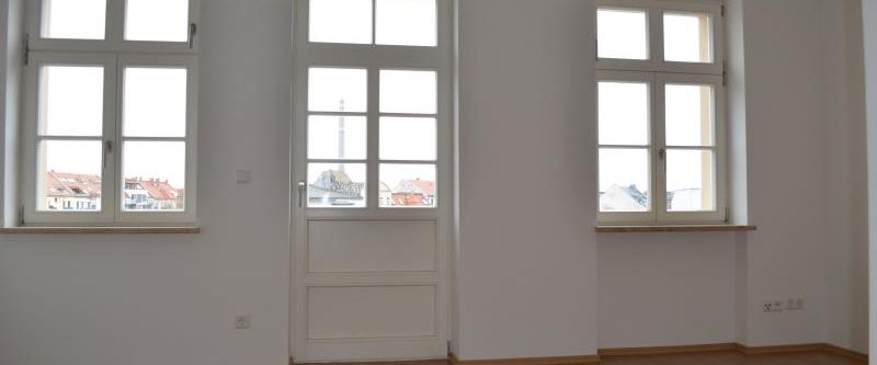 Moderne 1-Zimmer-Wohnung mit EBK + Balkon im beliebten Leipziger Süden ! - Foto 1