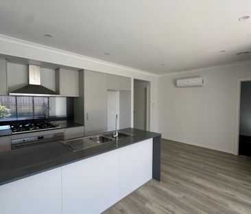 For private inspections please email catie@sweeneyea.com.au. - Photo 5