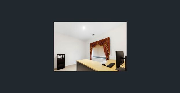 Lifestyle & Comfort in Prestigious Sanctuary Lakes!! - Photo 1