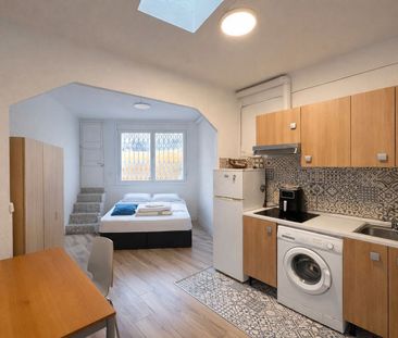 Piso de alquiler en Carrer Dels Tallers, El Raval - Photo 1