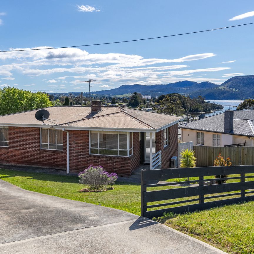 19 Pekurn Crescent Berriedale TAS 7011 Australia - Photo 1