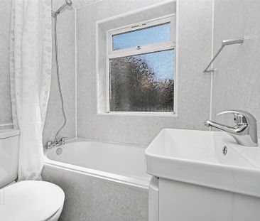 40 Dhu Varren Crescent, Belfast, BT13 3FL - Photo 1