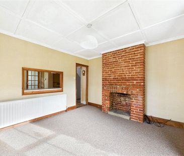 4 bedroom detached house to rent - Photo 2