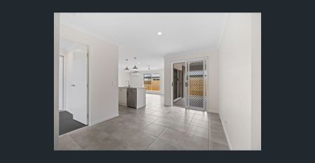 Fresh, Modern & Move-In Ready! - Photo 2