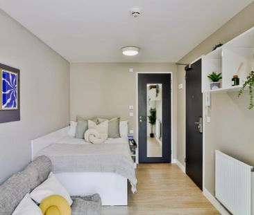 Classic Shared Apartment - Photo 1