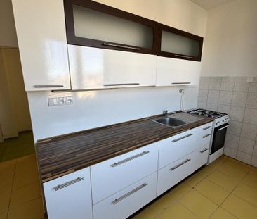 Pronájem bytu 2+1 54 m² - Photo 1