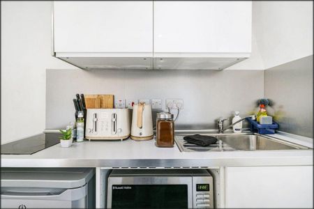 Studio to rent - Photo 4