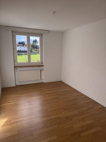 Gemütliche Wohnung mit sonnigem Balkon in der Gemeinde Erlen - Photo 2
