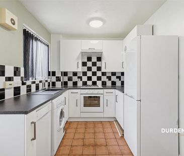 Dale Close, Stanway - Photo 1