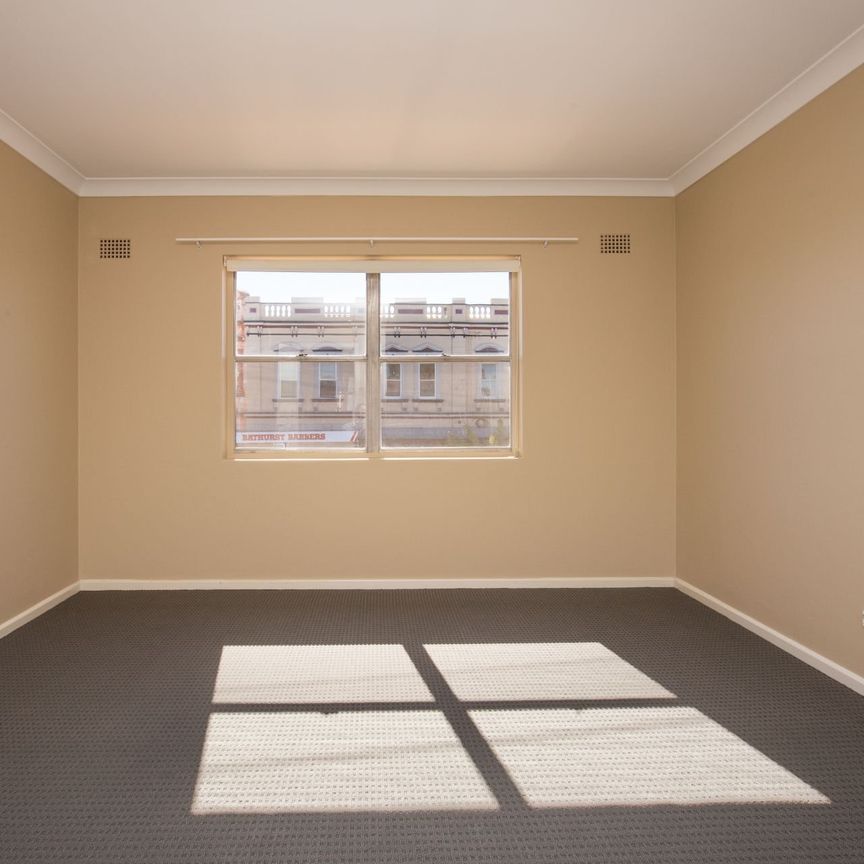 CBD LIVING! - Photo 1