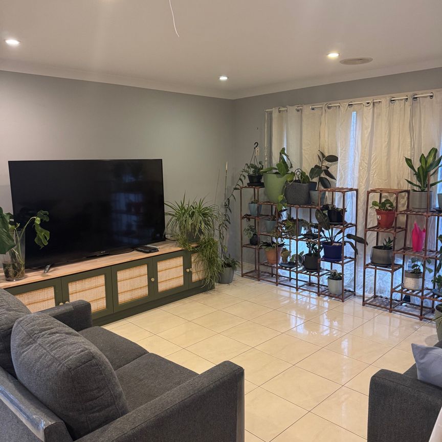 Strathfieldsaye - Photo 1