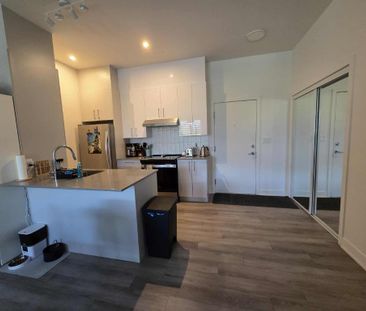 4 et demi de luxe à Brossard *1 mois gratuit à la cession du bail* - Photo 1