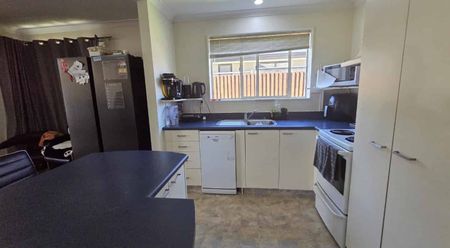 Location, Location – Easy Living in Woolston - Photo 3