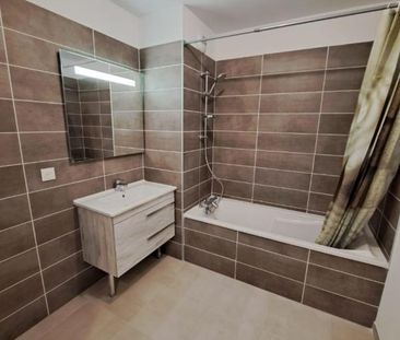 Location Appartement 3 pièces 73m² CHALLES LES EAUX 73190 - Photo 4