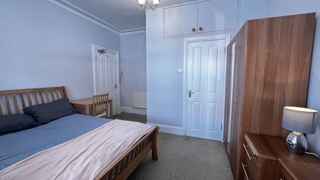 Ashley Road, Poole, Dorset, BH14 - Photo 4