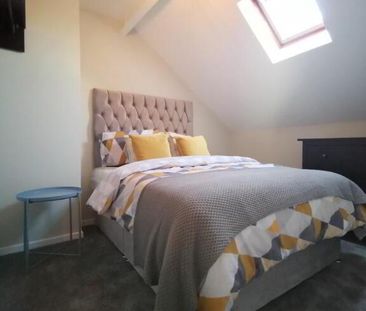 Room 4, 93 Bloomfield Avenue, Belfast, BT5 5AB - Photo 3