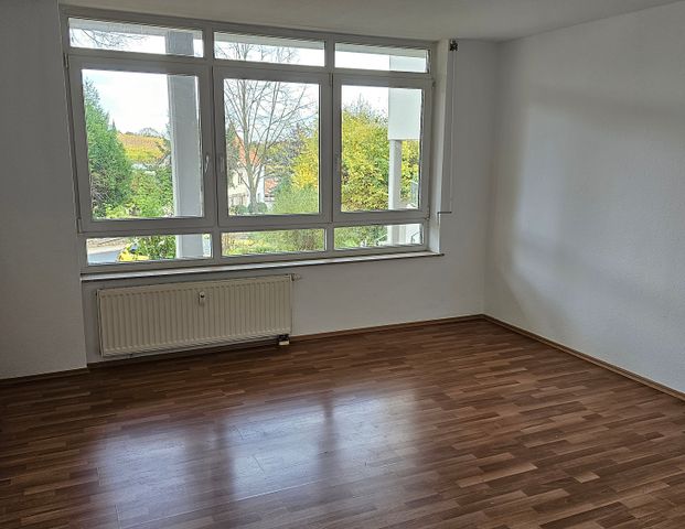 - 1 - Raumwohnung in bester Lage - Photo 1