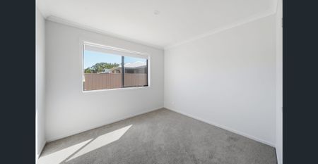 Brand new family home! - Photo 3