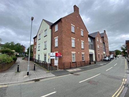 2 bedroom flat to rent - Photo 2