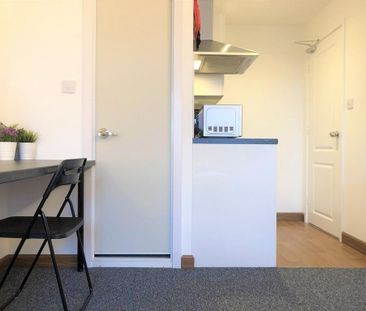 Studio to rent - Photo 4