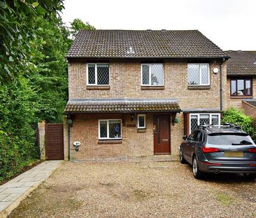 4 bedroom detached house to rent - Photo 1