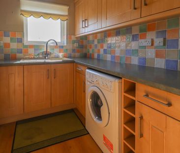 2 bedroom apartment to rent - Photo 2