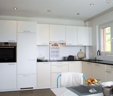 Helle und moderne 4,5-Zimmer-Erdgeschoss-Wohnung - Photo 5