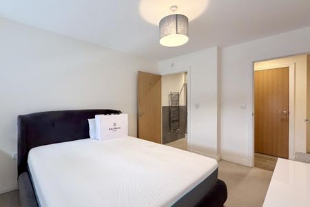 2 bedroom flat to rent - Photo 4