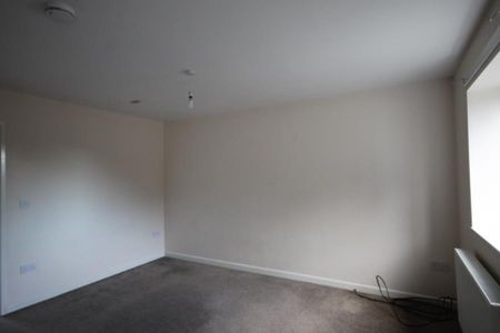 Birch Coppice, TF1 2FD - £895 pcm - Photo 4