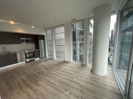 For Lease - 28 Wellesley Street Unit# 809 MASTER, Toronto, Ontario - Photo 2