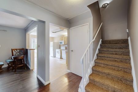 For Lease - 703 Middleton Crescent, Milton, Ontario - Photo 4