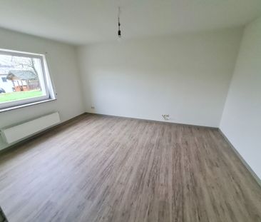 Frisch renovierte, moderne Erdgeschosswohnung in ruhiger Ortsrandla... - Photo 2