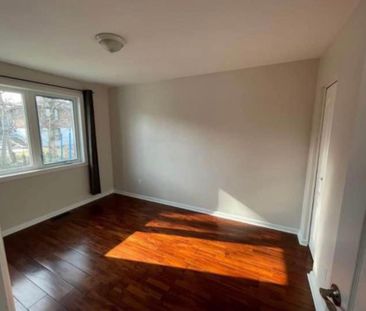 For Lease - 806 Scarborough Golf Clu Road, Toronto, Ontario - Photo 5