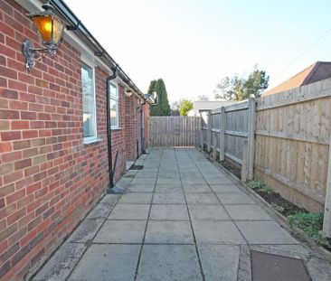 2 bedroom bungalow to rent - Photo 4