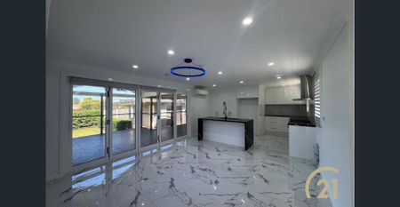 Modern 3 Bedroom Family Home! - Photo 4