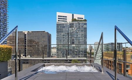 Modern One Bedroom Apartment in Prime Central Park - Bills included - Photo 3