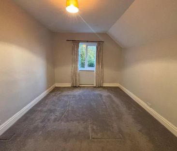 4 bedroom semi-detached house to rent - Photo 3