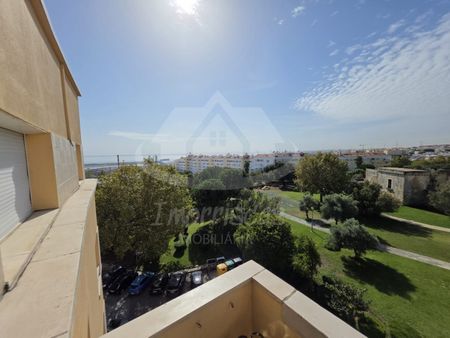 Apartamento T4 em Lisboa - Photo 2