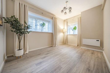 Wycliffe Buildings, Guildford - 1 bedroomProperty for lettings - Seymours - Photo 2