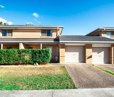 Spacious townhouse with affordable rental price! - Photo 6