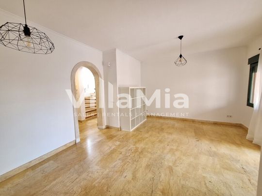 Duplex townhouse in Jávea for long-term rental VMR 3156 - Photo 1