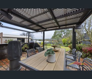 18 Aquila Ct, Ballarat North, Vic 3350 - Photo 3
