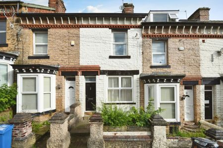 5 bedroom House To Let Total Size: 1184 SQ FT - Photo 5