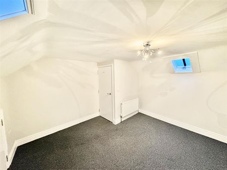 35A High Street, - Photo 2