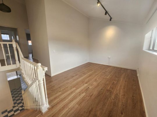 Location & Low Maintenace - Photo 1