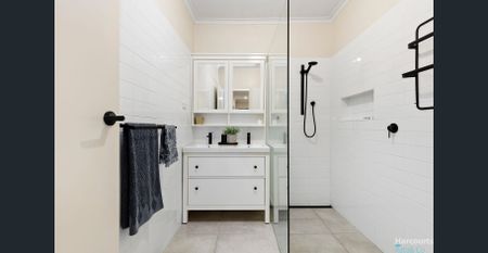 Charming 3-Bedroom Home with Modern Amenities - Photo 5